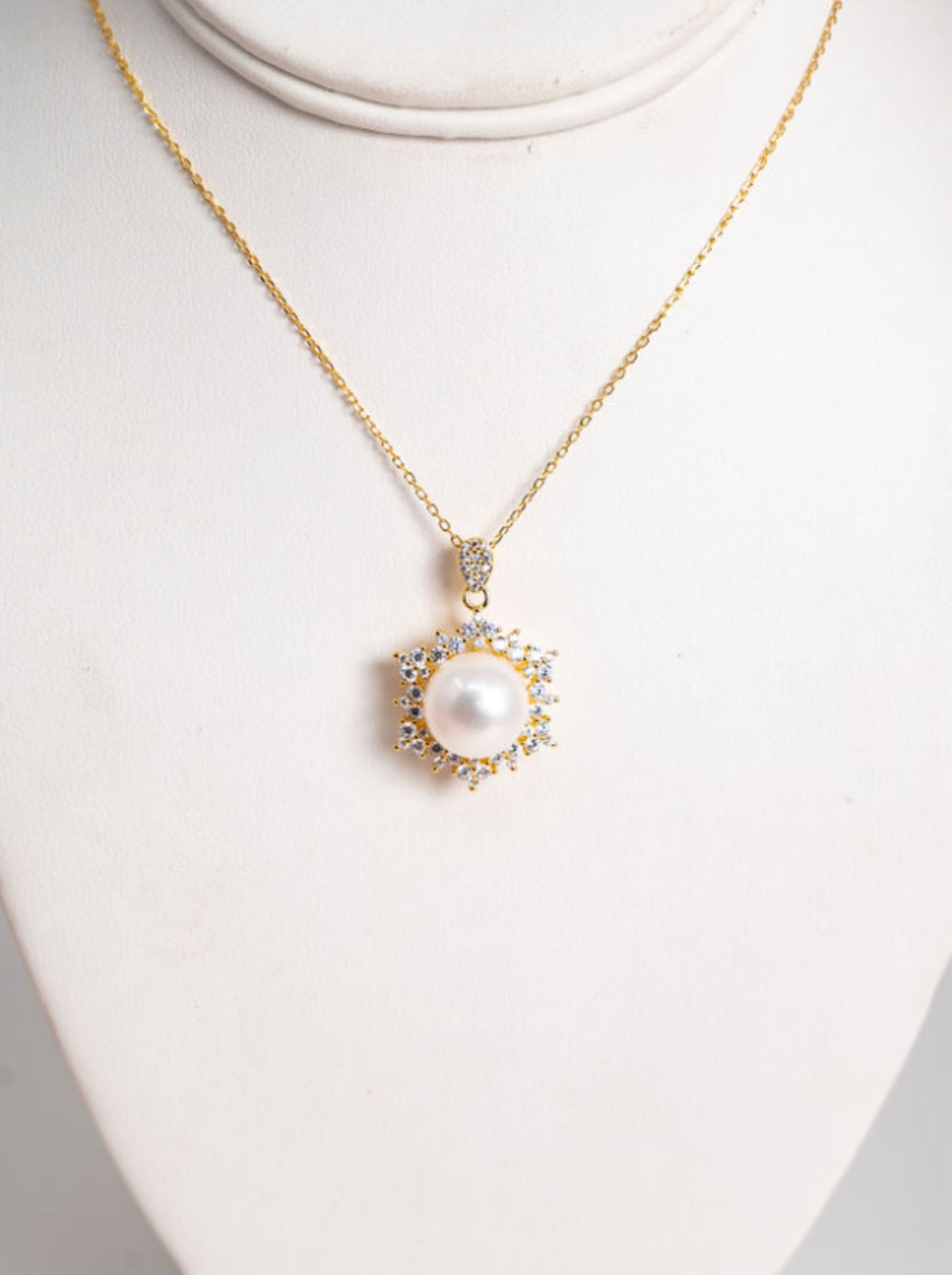 Snowflake Freshwater Pearl Necklace