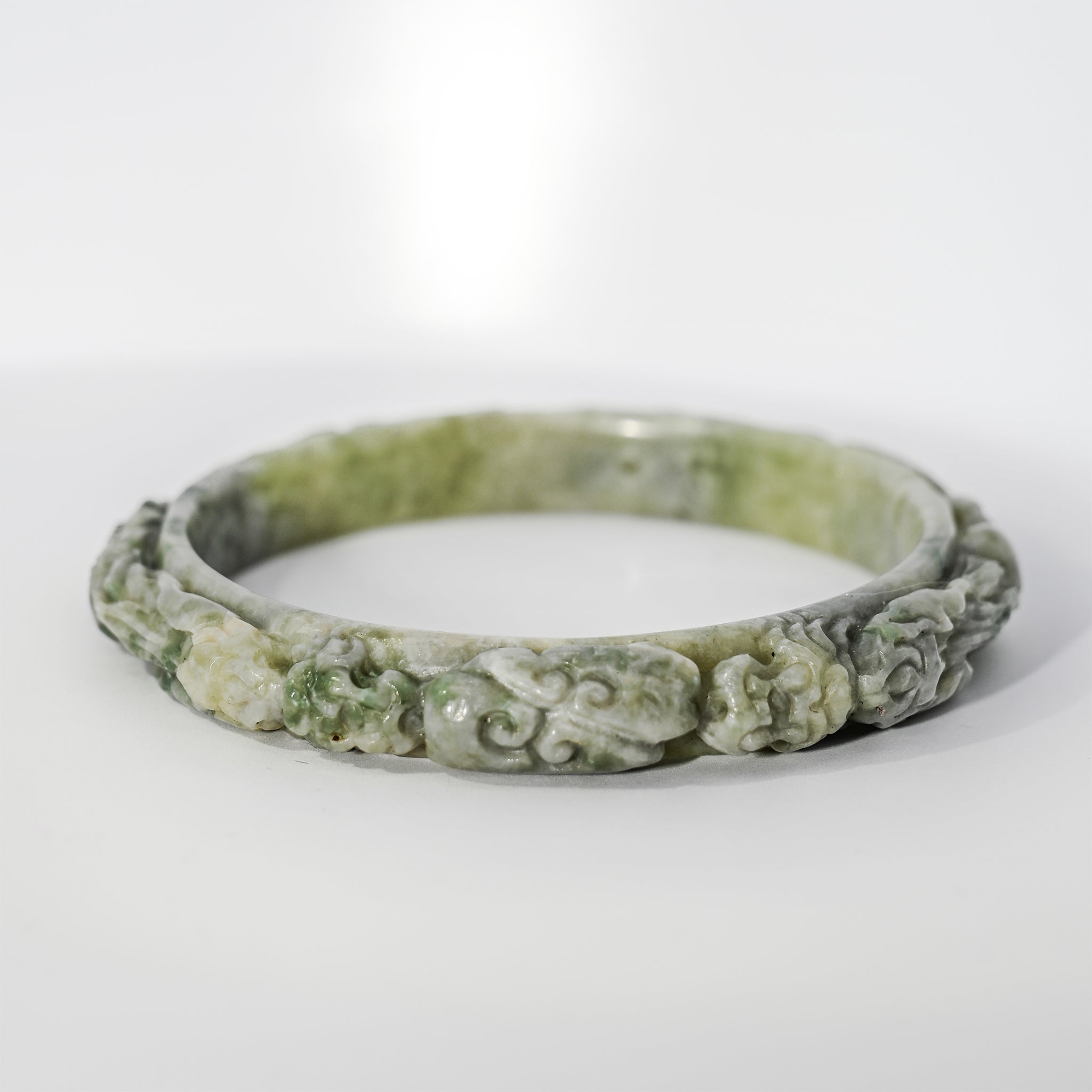 S59 Apple Lavender Twin Dragon Carved Jade Bangle