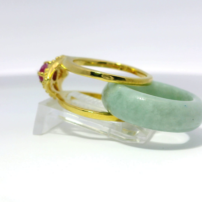 Light Apple Jadeite Detachable Ring with Ruby