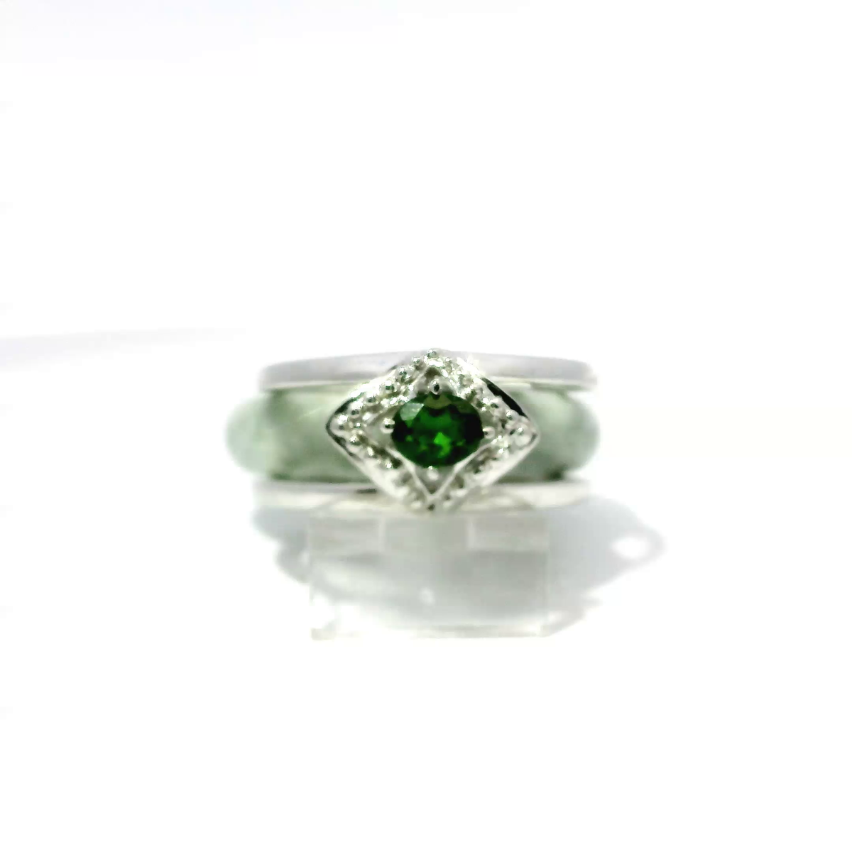 Light apple and white jadeite detachable ring with chrome diopside accent, 925 silver with 18k white gold plating