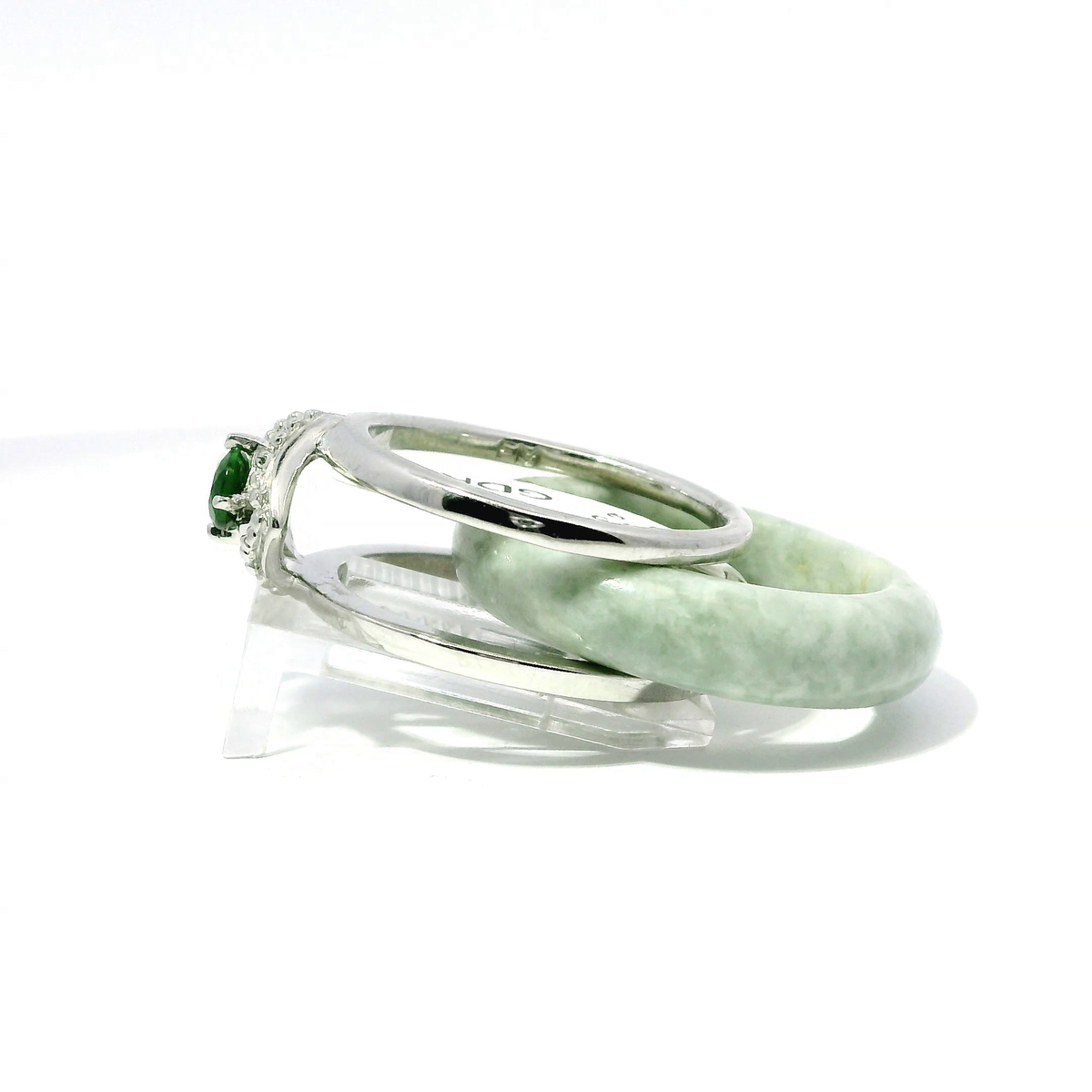 Light Apple & White Jadeite Detachable Ring with Chrome Diopside
