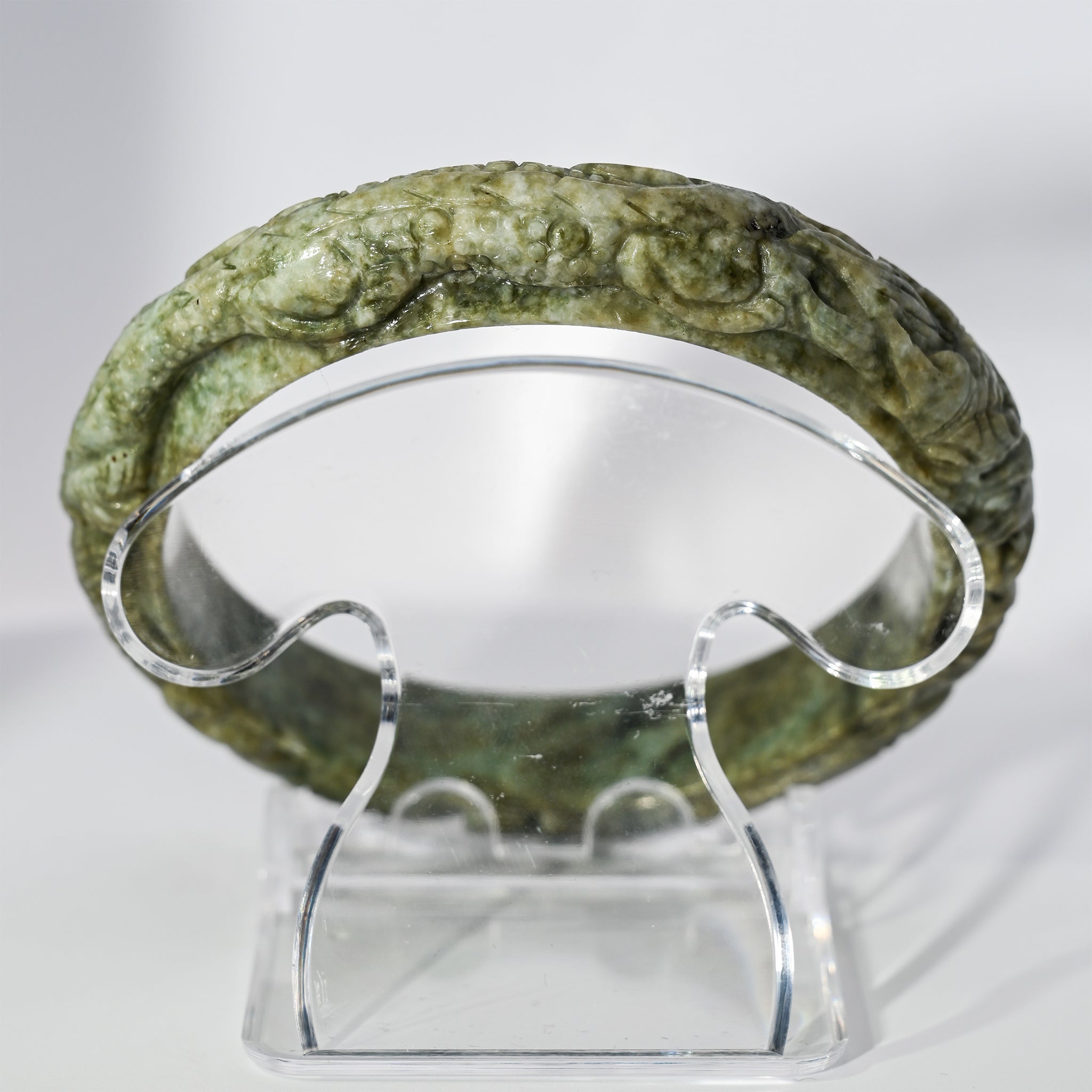 S59 Green Vintage Twin Dragon Carved Jade Bangle