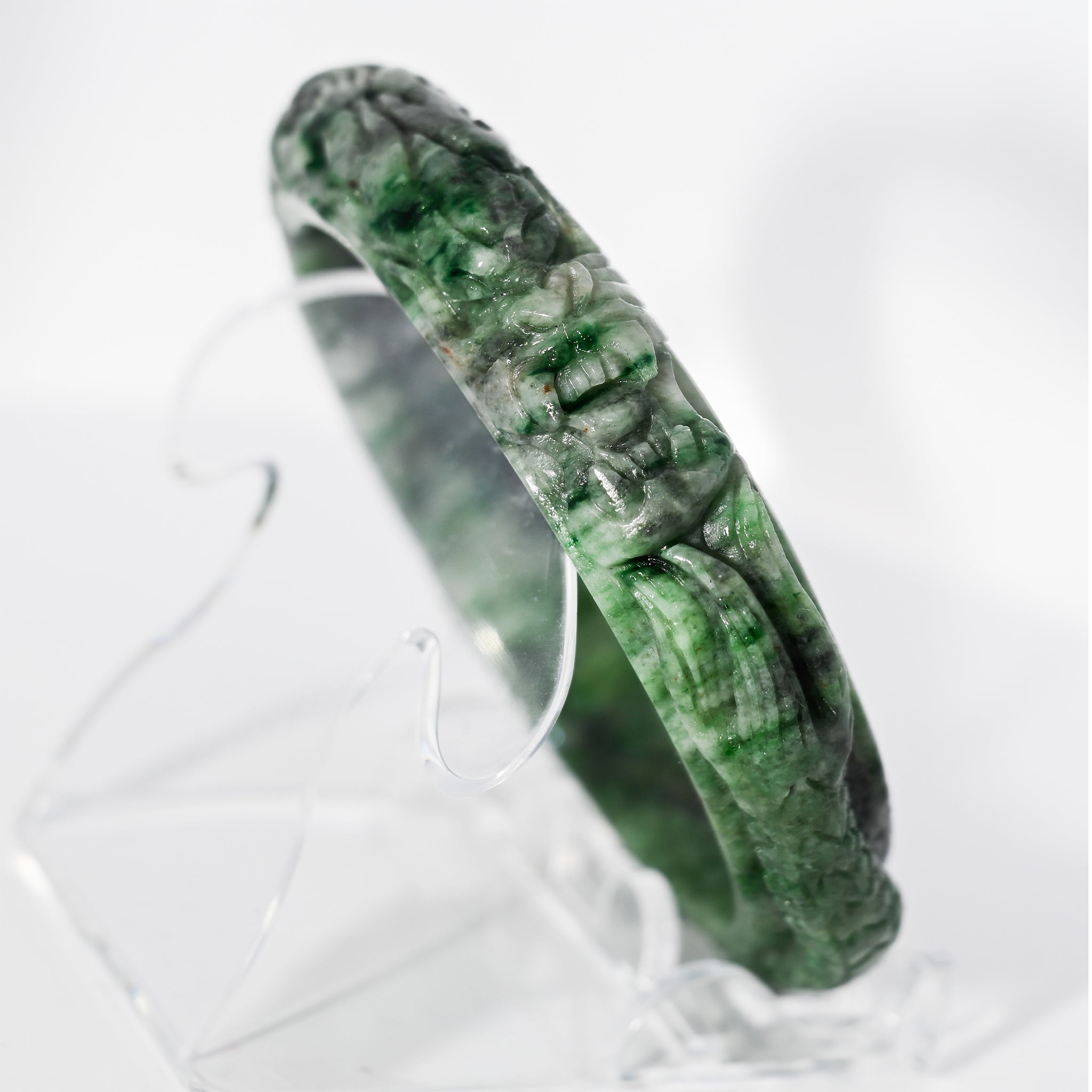S57 Apple Twin Dragon Carved Jade Bangle