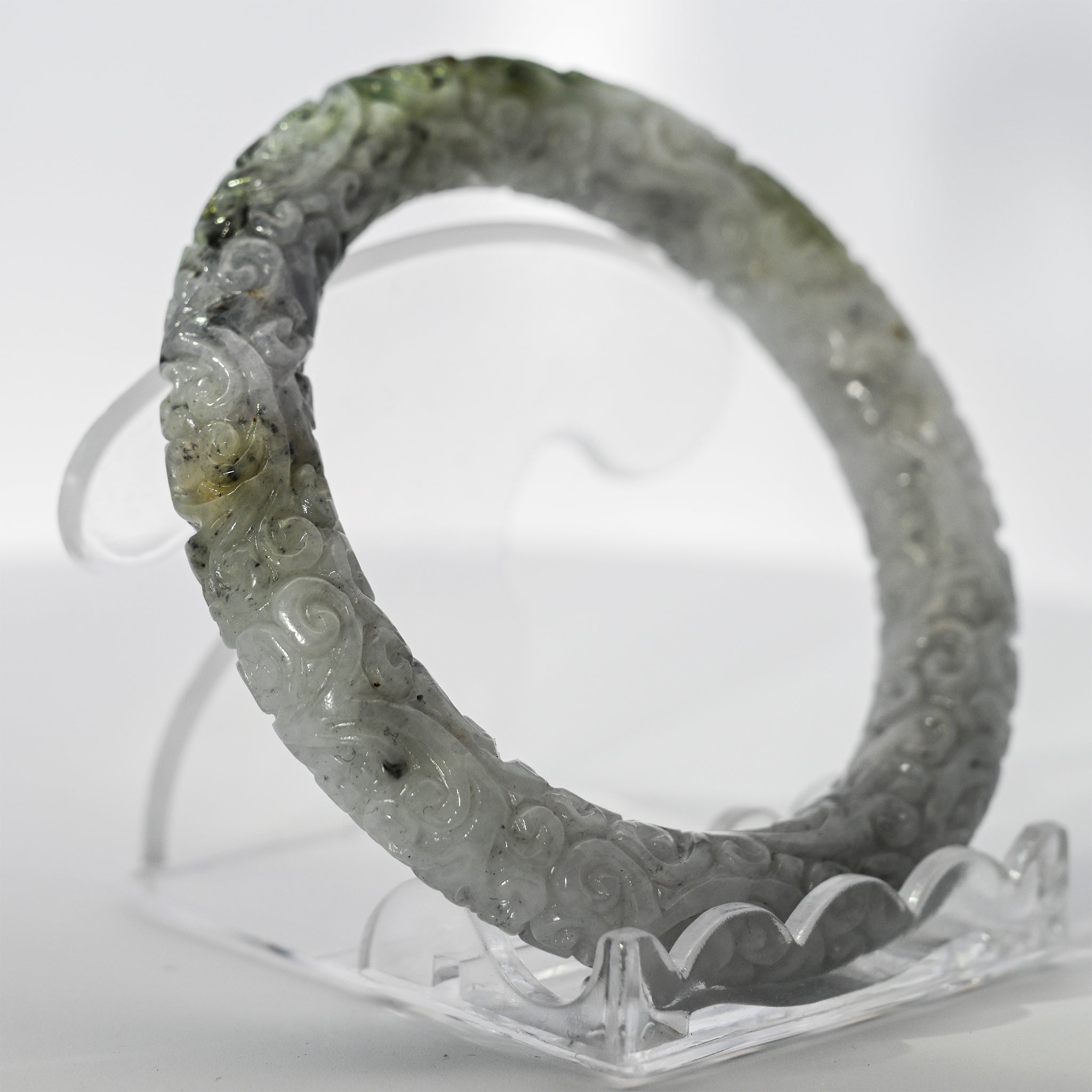 S52/53 360 Carved Donut Jade Bangle