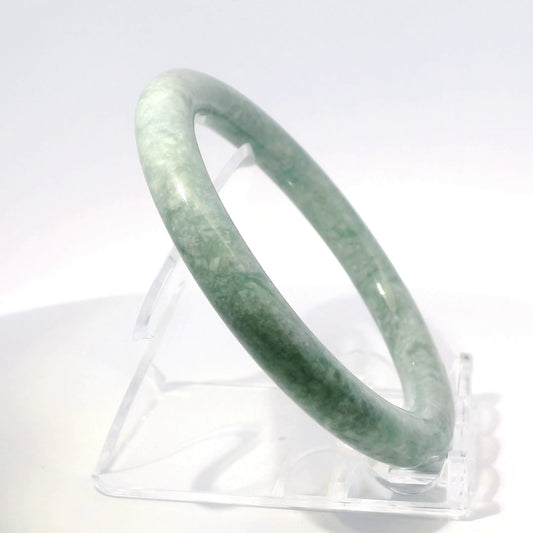 57 Ocean Island Round Jade Bangle