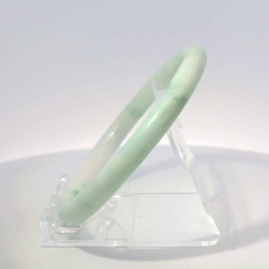 60 White Apple Round Jade Bangle