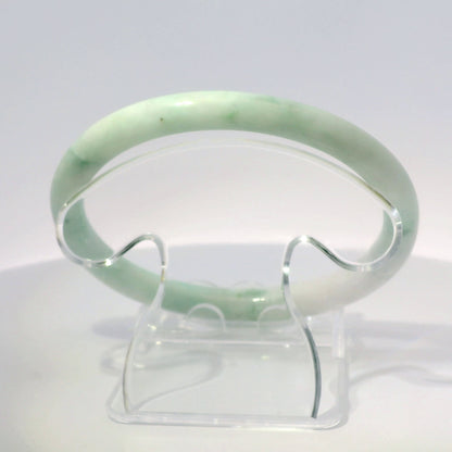 60 White Apple Round Jade Bangle