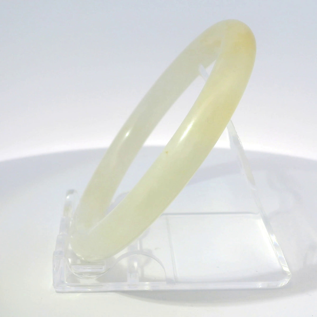56 Light Honey Round Jade Bangle