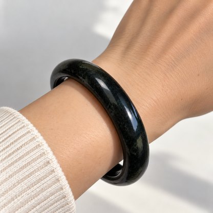 Black Jade Flat Cut Bangle