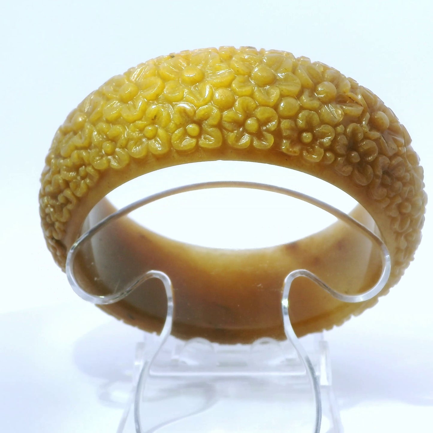 62 Honey Comb Jade Bangle