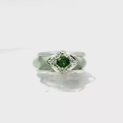Light Apple & White Jadeite Detachable Ring with Chrome Diopside