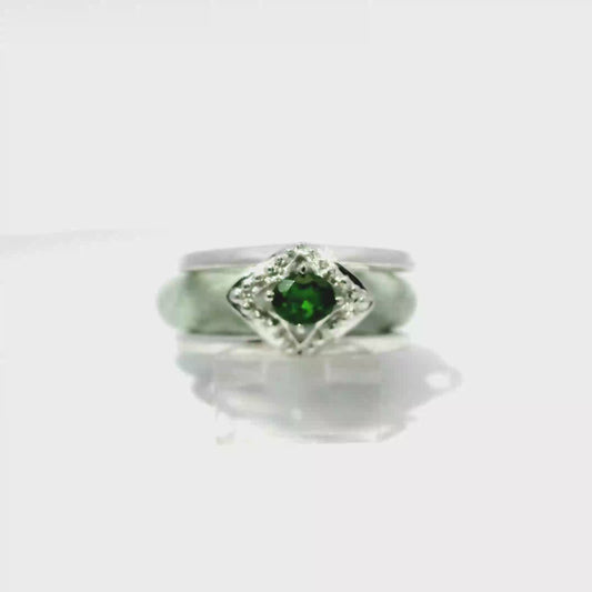 Light Apple & White Jadeite Detachable Ring with Chrome Diopside