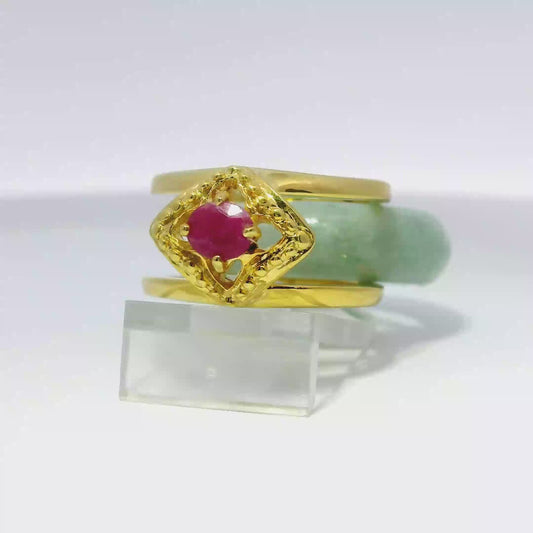 Light Apple Jadeite Detachable Ring with Ruby