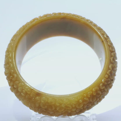 62 Honey Comb Jade Bangle