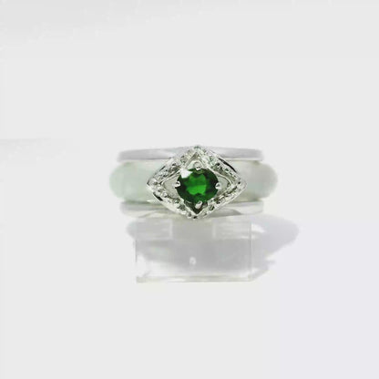 Light Apple Vintage Jadeite Detachable Ring with Chrome Diopside